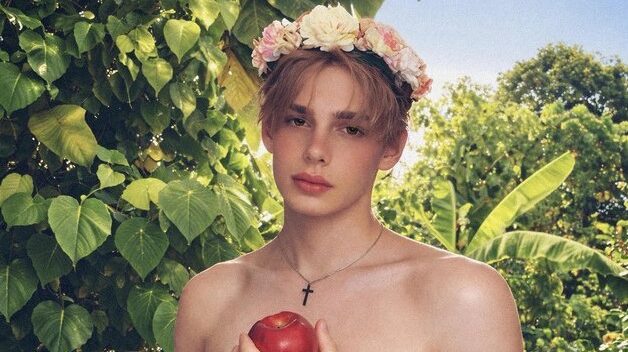 Noah Zayden — APPLE