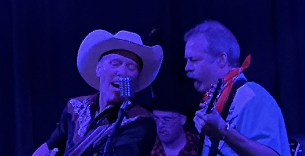 Hi Ho Six Shooter — Close As Kin (Review) Hi Ho Six Shooter — Close As Kin