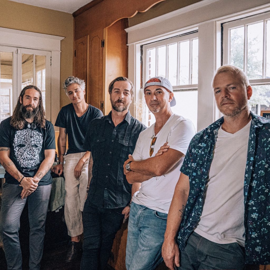 Midnite Radio – Fear No Stars Midnite Radio – Fear No Stars