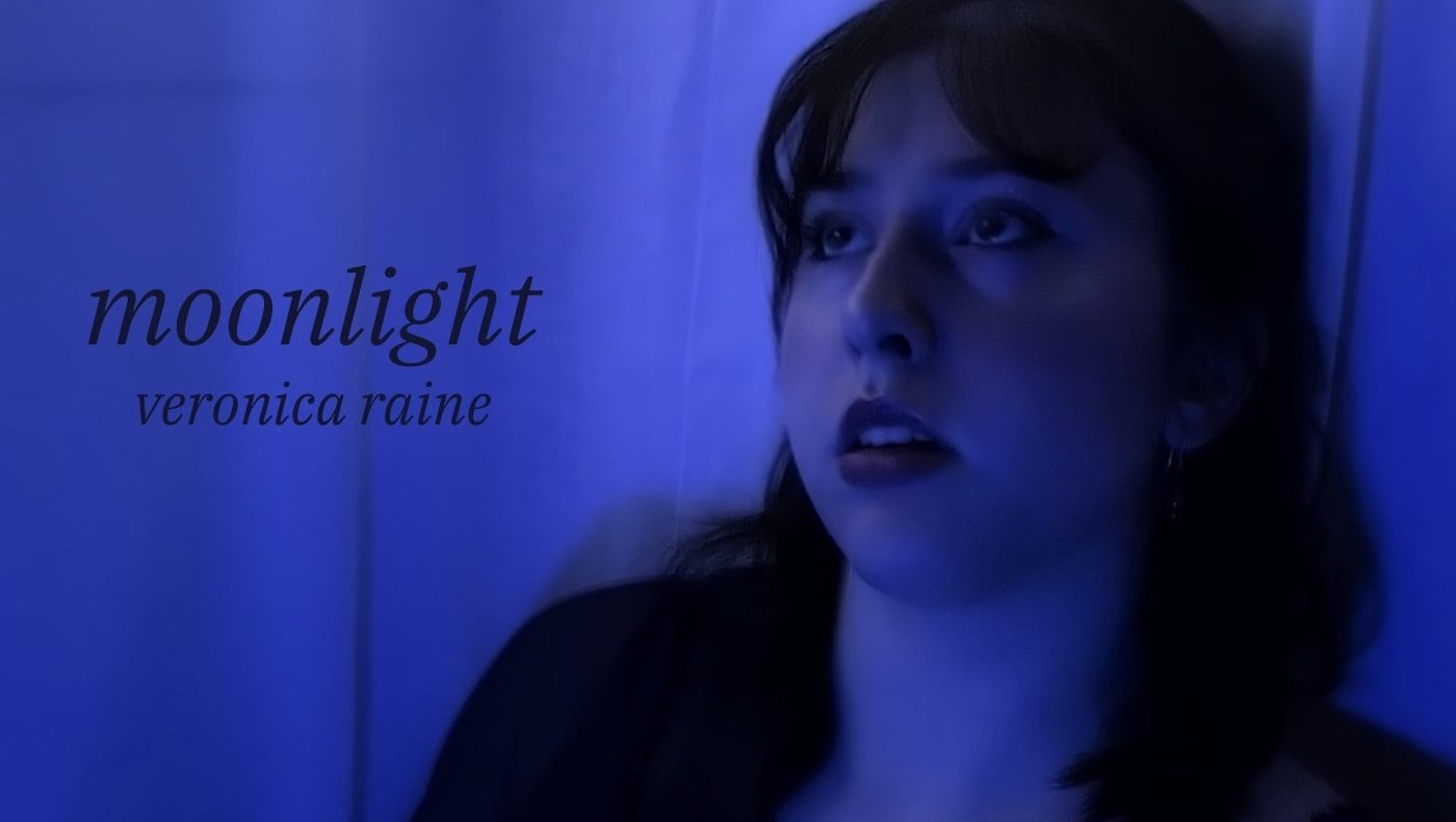 Veronica Raine – moonlight