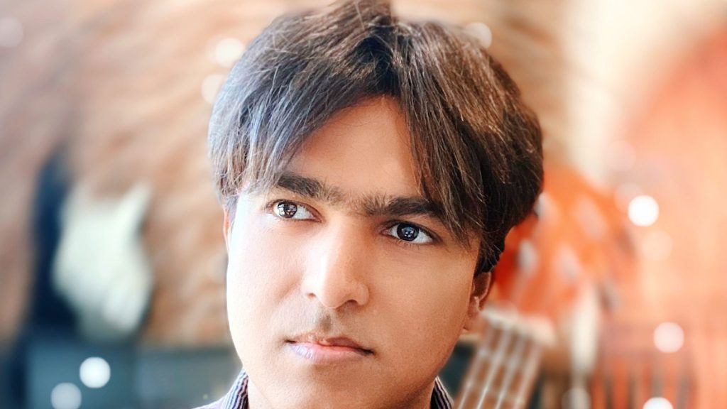 Praveen Koval – Handprint