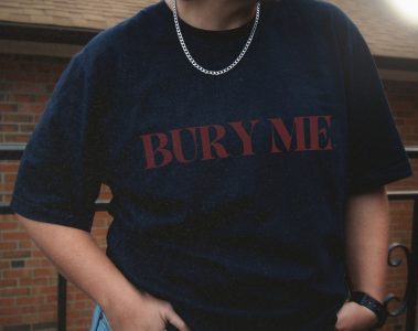 Elina Filice – Bury Me