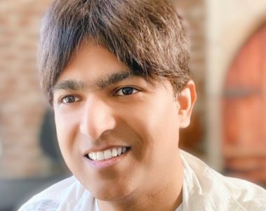 Praveen Koval – Handprint