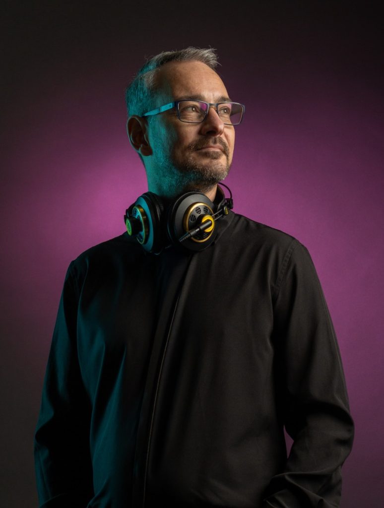 Ronetik — Whole Again (Interview) Ronetik – Whole Again