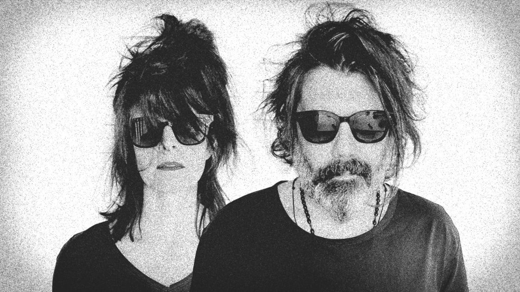 20155 Hollow Shift — WAR (Review)