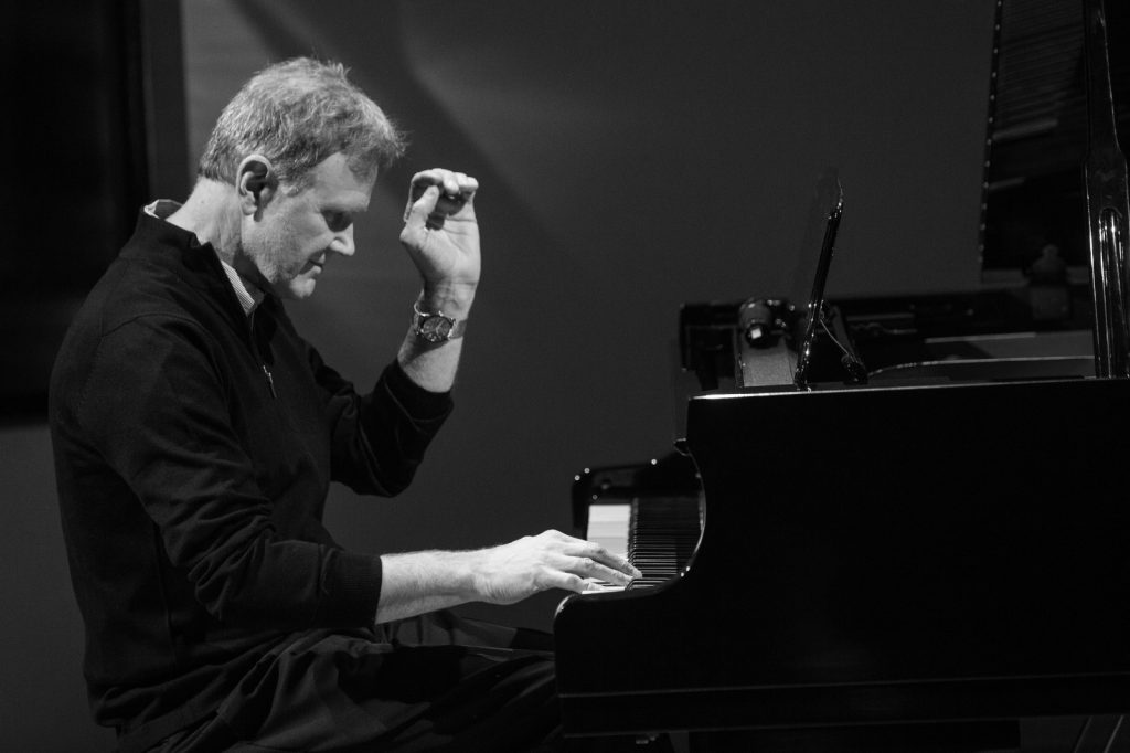 22753 Michael Dulin — On the Rocks (Review)