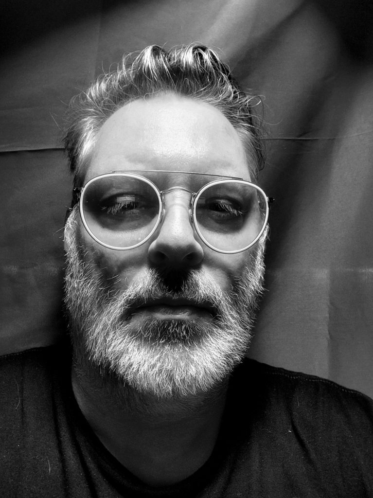 Joe Rian — Think Yer In Luv (Review)