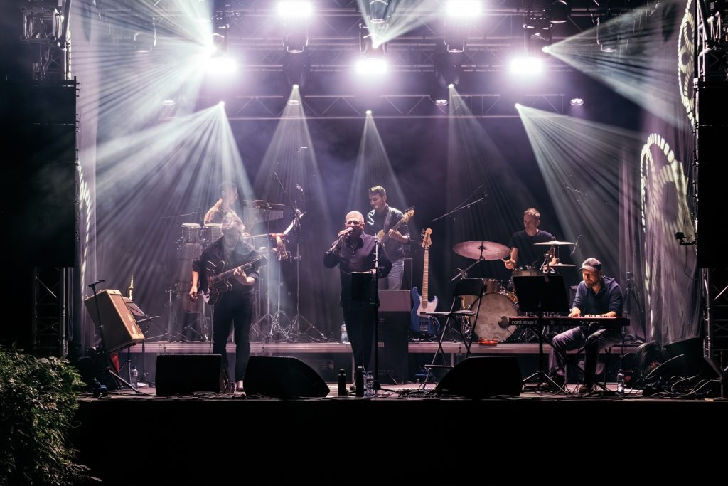 Gianfranco GFN — Traces of the World (Review)