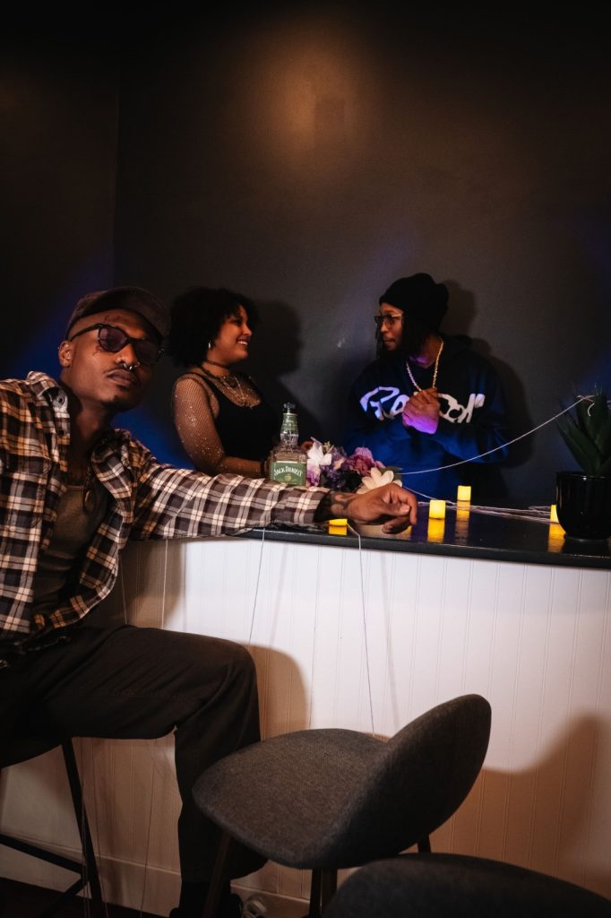 Knightheart – Back n Forth