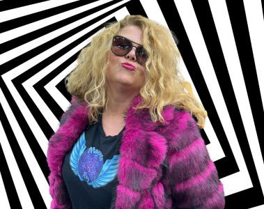 Magenta Ray – A Kiss Like This