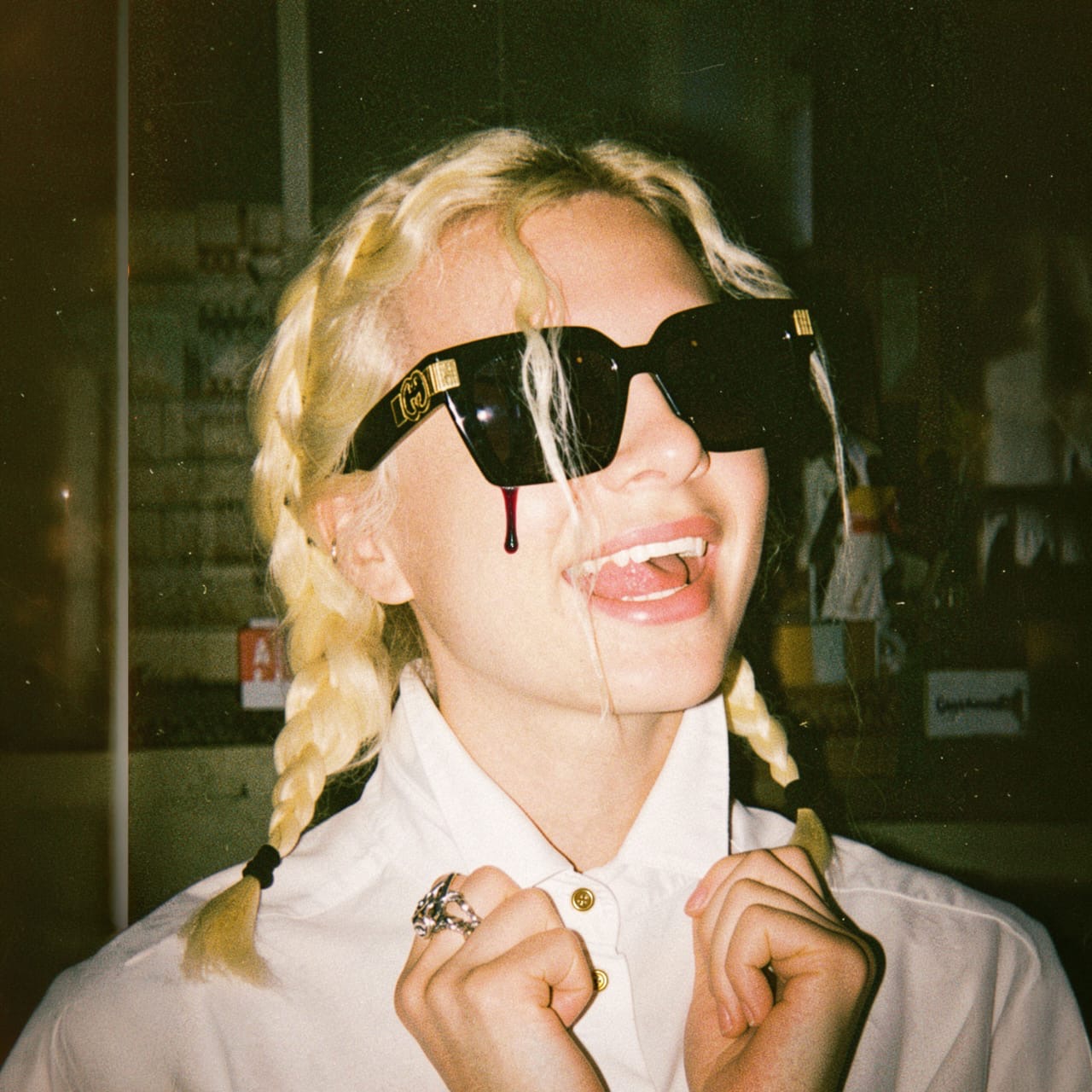EVE.L – SUGAR EATER
