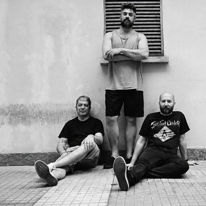 IDKs – I’m Not Dead IDKs – I’m Not Dead